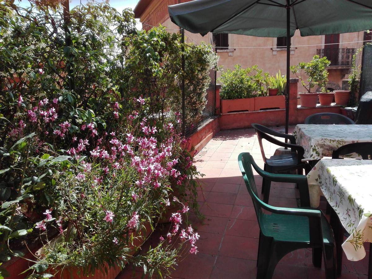 Al Giardino Di Alice Bed & Breakfast Perugia Ngoại thất bức ảnh