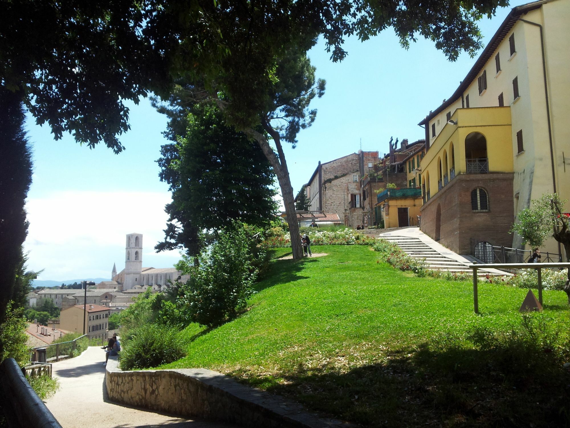 Al Giardino Di Alice Bed & Breakfast Perugia Ngoại thất bức ảnh